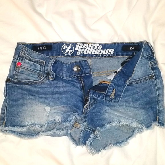 Fast & Furious Vikki Stretch Short - Picture 1 of 8